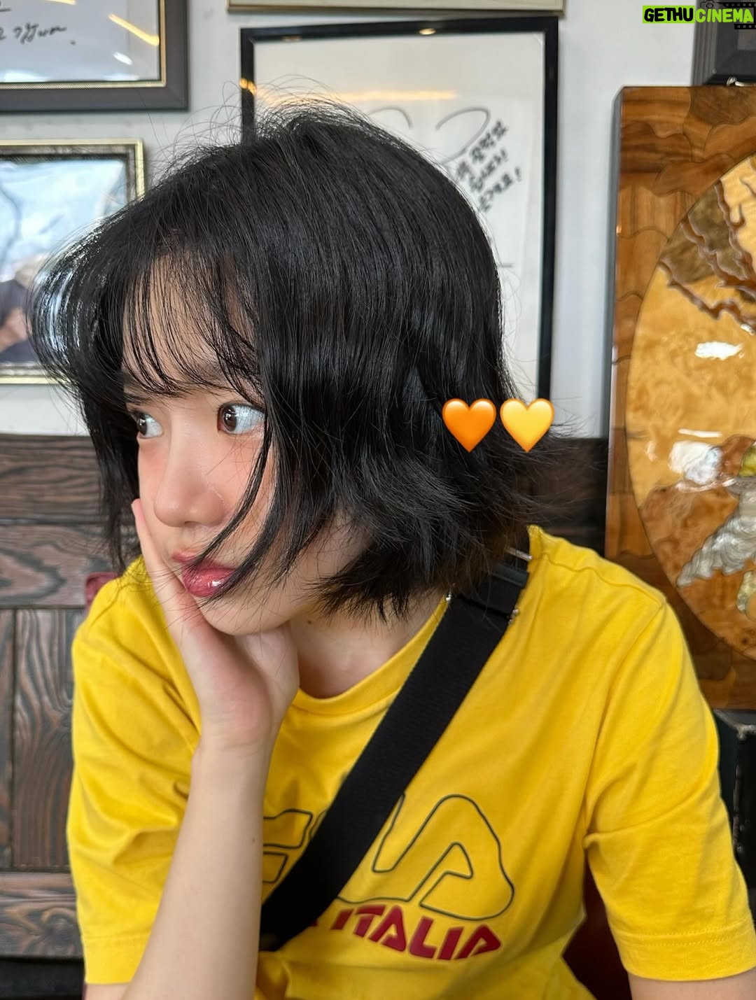 Jo Yu-ri - 3 Million Likes - 💛🧡
