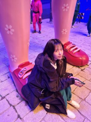 Jo Yu-ri Instagram - 체할것같아