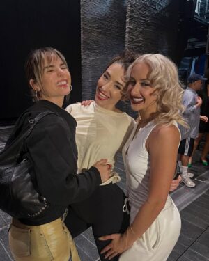 JoJo Instagram - Shit is insane out here. 
Cheers to the moments that make us genuinely smile and LAUGH and CRY tears of appreciation and to the connections that make us feel like we’re home. 🏠 
Sending you mad love. 
💎💎💎💎💎💎💎
