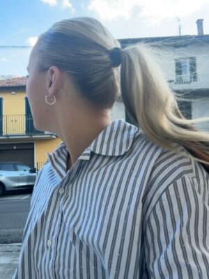 JoJo Siwa Instagram - Golden days in Italy✨🇮🇹 
First time traveling to a new country alone…. Almost went without a hitch… quite literally had one hitch. Swipe to last slides to see what I’m talking about😅
Now headed back home for my last week of rehearsals for my INFINITY HEART tour in Europe next week!🤍