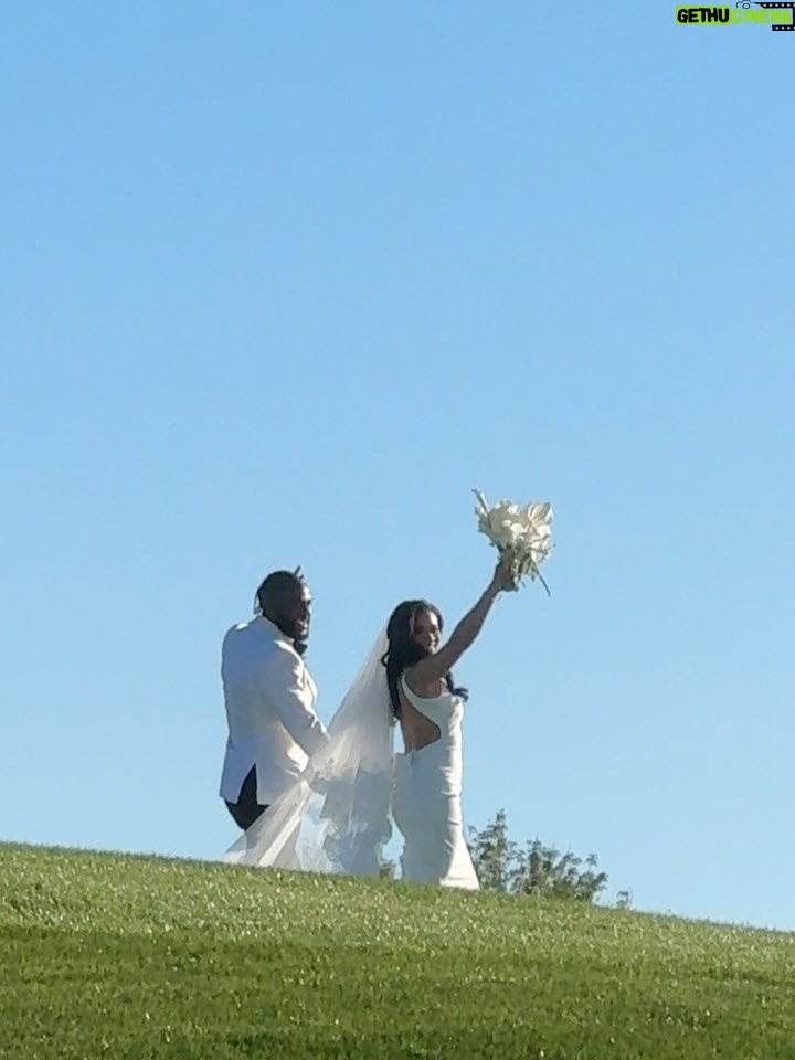 Joanna Jędrzejczyk - 24.8K Likes - Yesterday we celebrated the love and marriage of two beautiful souls @artistrybyrebecca & @funkmastermma 💍 

Congratulations on your wedding 🕊️

👗 @violapiekut 

WEDDING • OUTDOORS • MARRIAGE • WEDDING DRESS • GOLF CLUB • ŚLUB • WESELE