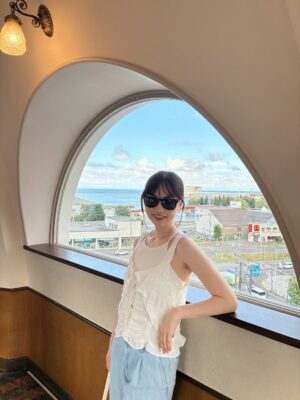 Joanne Missingham Instagram - ①、② 熱到懷疑人生🫠
③、④、⑤完美的詮釋了強顏歡笑🙂