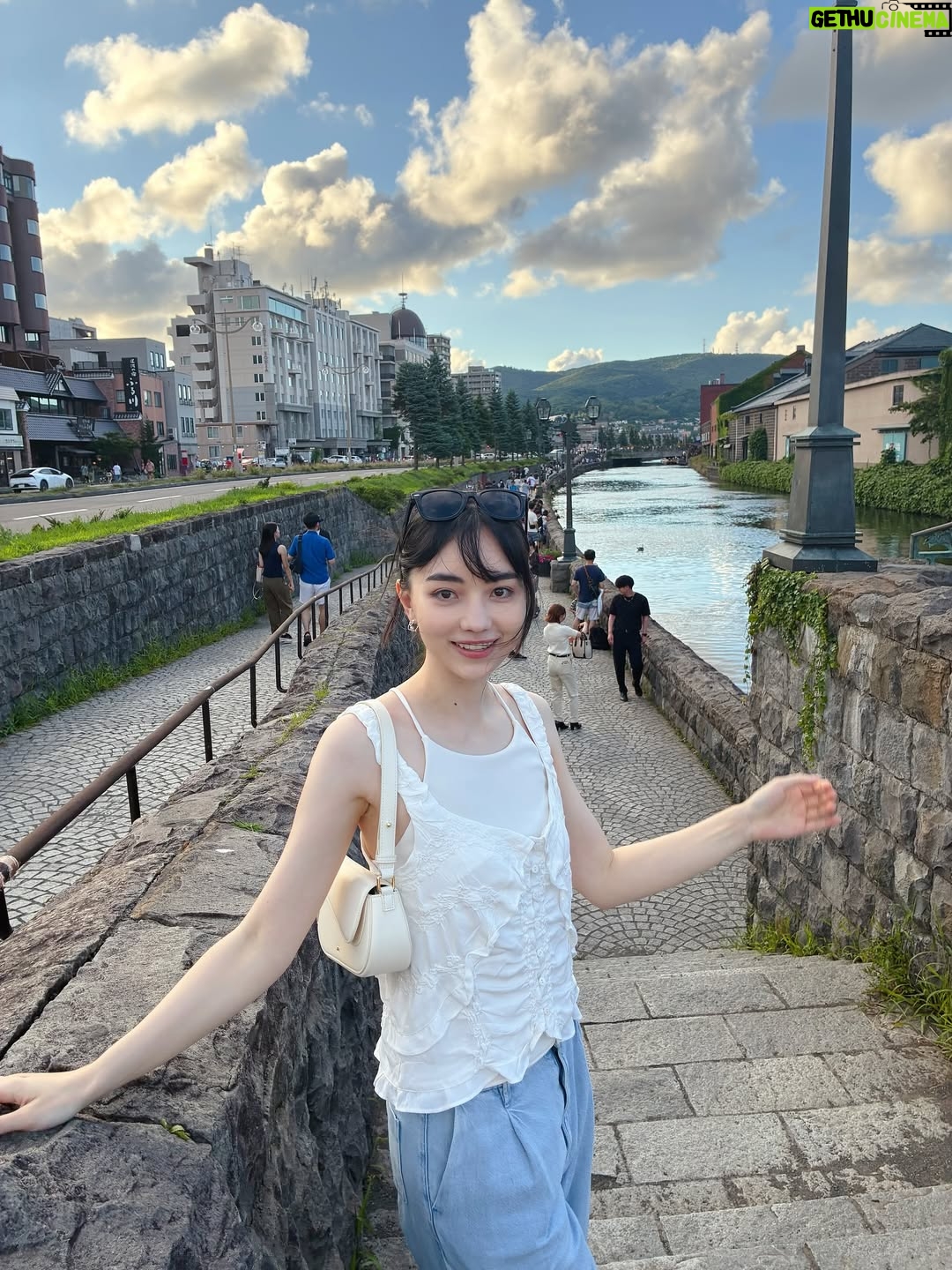 Joanne Missingham - 19.5K Likes - 這次去日本收拾行李發現多了空間可以利用一直在思考比之前少了什麼🤔
才想到終於不用再帶一堆保養液、人工淚液、隱形眼鏡之類的了！只需要一副太陽眼鏡😎
距離眼睛雷射手術也默默過一年了，沒有任何不適、水霧感，讓我在旅程中更享受每個風景，很開心去年做了這個超棒的決定❤️
(每個人眼睛狀況不同，還是需要經過專業評估哦)

#SMILEPro #近視雷射
@cceye_1997