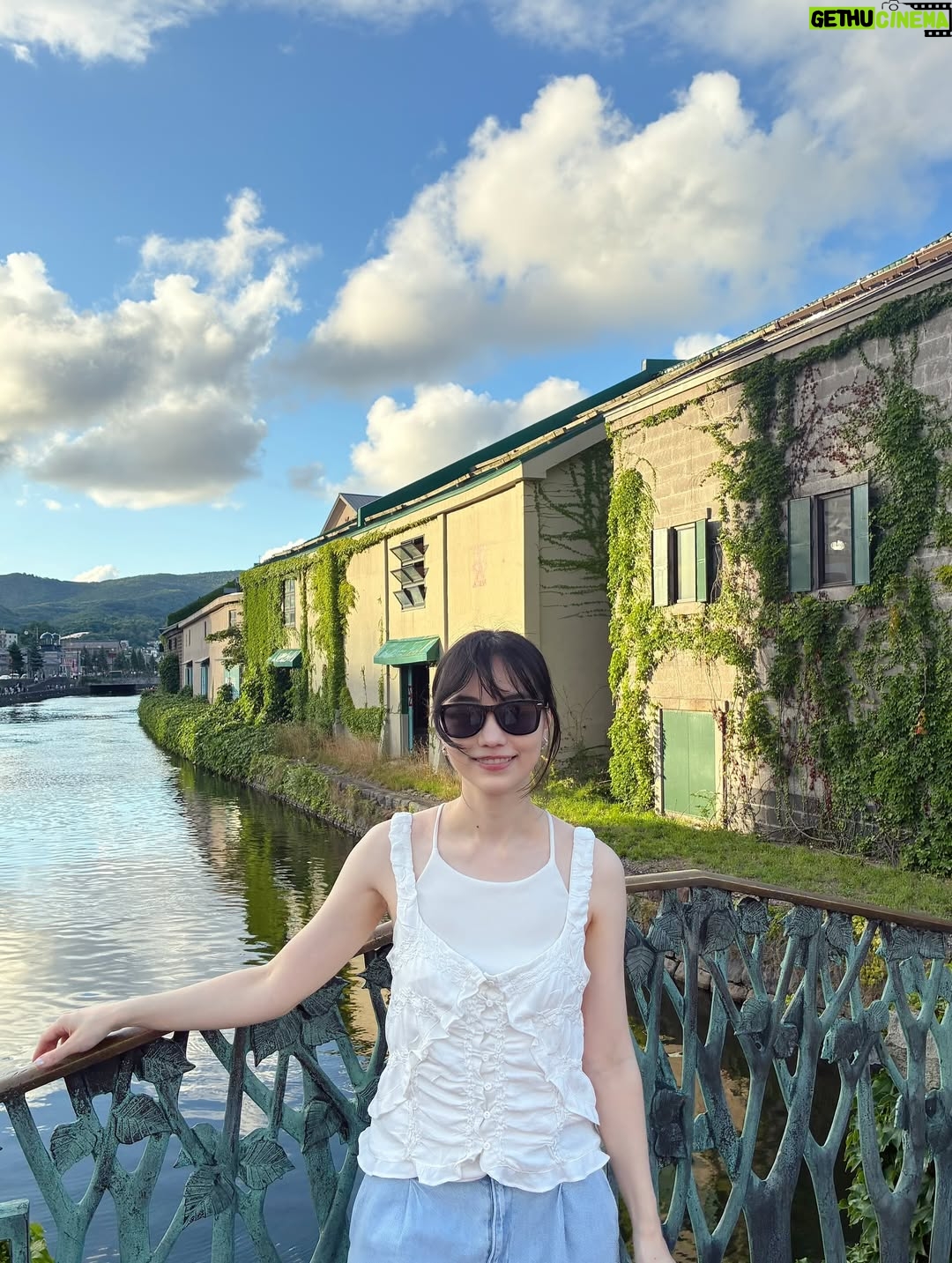 Joanne Missingham - 19.5K Likes - 這次去日本收拾行李發現多了空間可以利用一直在思考比之前少了什麼🤔
才想到終於不用再帶一堆保養液、人工淚液、隱形眼鏡之類的了！只需要一副太陽眼鏡😎
距離眼睛雷射手術也默默過一年了，沒有任何不適、水霧感，讓我在旅程中更享受每個風景，很開心去年做了這個超棒的決定❤️
(每個人眼睛狀況不同，還是需要經過專業評估哦)

#SMILEPro #近視雷射
@cceye_1997