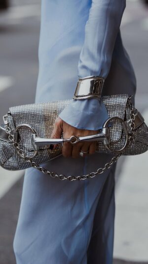 Jocelyn Osorio Instagram - When the city turns into your catwalk 🗽💎 @aquazzura #NYFW #Aquazzura
La calle se convierte en pasarela… gracias @aquazzura por la magia 🩵 #NY
#NYFW #Aquazzura #StreetStyle #EstiloDeCalle #RunwayToStreet #Pasarela #FashionWeek #SemanaDeLaModa #OOTD #MiEstilo #LuxuryStyle