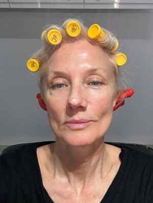 Joely Richardson Instagram - As the last post was dedicated to costumes and design, this one is for the magic of hair and makeup artistry. On my brief visit to ‘Downton Abbey’ I got to work with 2 fabulous artists- @lornastimson and @vellismakeupandhair (we worked together on ‘Gentlemen ‘ season 1). I thought I’d show pictures of the steps and different looks ( Sabrina vs lady Petersfield ). It’s such an intimate and creative process deciding on the character . They do the outside, the actor the inside, the director the whole shebang. Thank you Vickie and Lorna ♥️❤️#makeup #hair #hairstylist #artists @downtonabbeyfilms