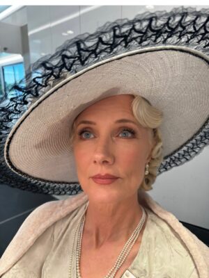 Joely Richardson Instagram - As the last post was dedicated to costumes and design, this one is for the magic of hair and makeup artistry. On my brief visit to ‘Downton Abbey’ I got to work with 2 fabulous artists- @lornastimson and @vellismakeupandhair (we worked together on ‘Gentlemen ‘ season 1). I thought I’d show pictures of the steps and different looks ( Sabrina vs lady Petersfield ). It’s such an intimate and creative process deciding on the character . They do the outside, the actor the inside, the director the whole shebang. Thank you Vickie and Lorna ♥️❤️#makeup #hair #hairstylist #artists @downtonabbeyfilms