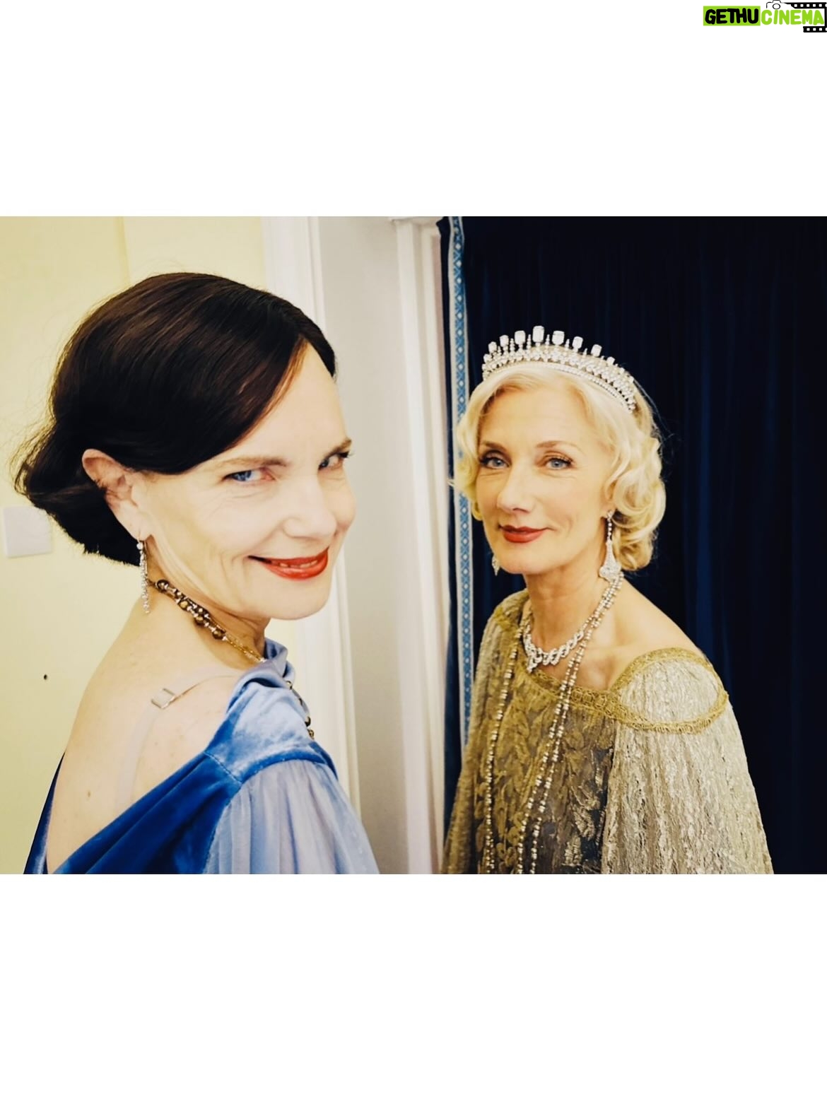 Joely Richardson - 8.6K Likes - On my way to the ‘Downton Abbey Grand Finale’ the rain was pelting down. It stopped a minute before we arrived. I went with the director Simon Curtis, one of my best and oldest friends ( we met decades ago working in Liverpool fringe theatre). Simon’s wife, the magnificent @elizabeth.mcgov was on Broadway so couldn’t attend. I play a tiny role , horrible woman described as ‘that old hag ‘( but also a bit funny in her preposterousness). Was such a thrill to join the iconic cast and crew, and wonderful to see my brilliant friend at work- humour, inspiration and specificity . A year earlier we were sitting on a pebble beach in the rain with my mum. Bravo DA on your grand finale 👏