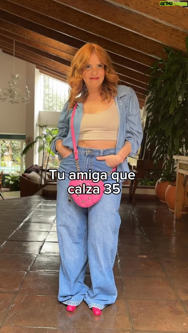 Johanna San Miguel - 138.5K Likes - Etiqueta a tu amiga la zapatona 👠😂 
#comedia #humor #johannasanmiguel