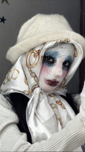 Joker Queen Instagram - Wool makeup 🧶 #makeup #reels #reelitfeelit #explorepage #bangladesh #joker_queen_2020