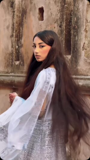Joker Queen Instagram - Eid look ✨ #outfit #Eid #makeup #reels #reelitfeelit #explorepage #bangladesh #joker_queen_2020