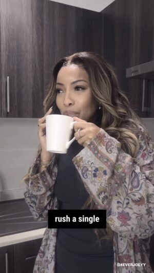 Joselyn Dumas Instagram - POV: You Have A Crush On Your Friend’s Mum / TAG A FRIEND TO WATCH 🤣🤣 W/ @joselyn_dumas