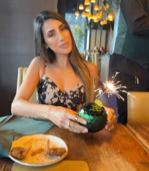 Joty Kaur Instagram - I don’t usually like to celebrate my birthday, especially after losing my dad. But I’m so thankful for the friends & family who never let me hide away and always want to celebrate me, even when I want to be lame. Libra season isn’t over yet, and I’m reminded that I’m blessed to be surrounded by so much love. Cheers! ♎️🙏🏽🎉

#libraseason #libra #birthday #love