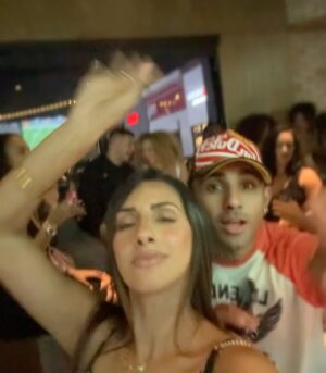Joty Kaur Instagram - I don’t usually like to celebrate my birthday, especially after losing my dad. But I’m so thankful for the friends & family who never let me hide away and always want to celebrate me, even when I want to be lame. Libra season isn’t over yet, and I’m reminded that I’m blessed to be surrounded by so much love. Cheers! ♎️🙏🏽🎉

#libraseason #libra #birthday #love