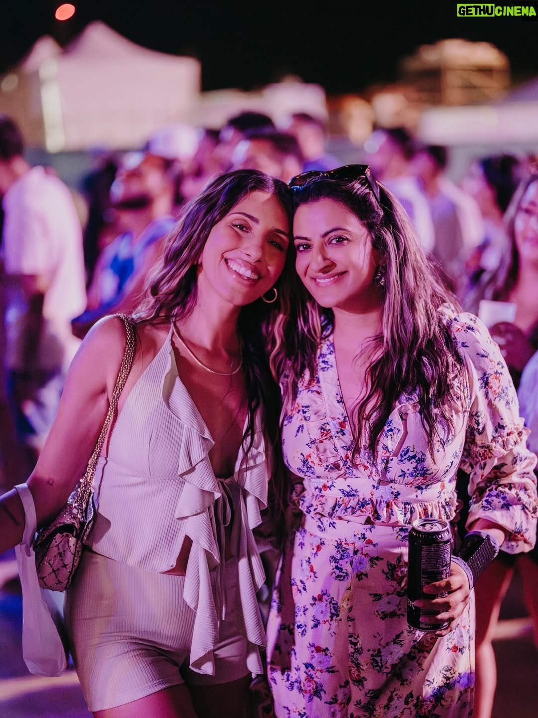 Joty Kaur - 3 Likes - Breaking Borders dump ✨ Too many memories to fit in one post and this still doesn’t capture it all. Grateful, blessed, and forever thankful for the WIBEZ, the music, and the moments with amazing people. TIL next time 🥂

#breakingborders #fun #friends #punjabimusic