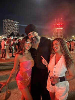 Joty Kaur Instagram - Breaking Borders dump ✨ Too many memories to fit in one post and this still doesn’t capture it all. Grateful, blessed, and forever thankful for the WIBEZ, the music, and the moments with amazing people. TIL next time 🥂

#breakingborders #fun #friends #punjabimusic