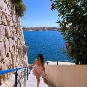 Joty Kaur Instagram - I think we only went sightseeing twice while we were in Malta and it was absolutely amazing. The rest of the time I was either catching up on sleep or chilling by the pool, my body doesn’t move the way it used to lol. I barely took any photos because I was really trying to live in the moment. But honestly, I had the best time. 10/10 recommend Malta.🇲🇹 🥂

#malta #vacation #eurosummer