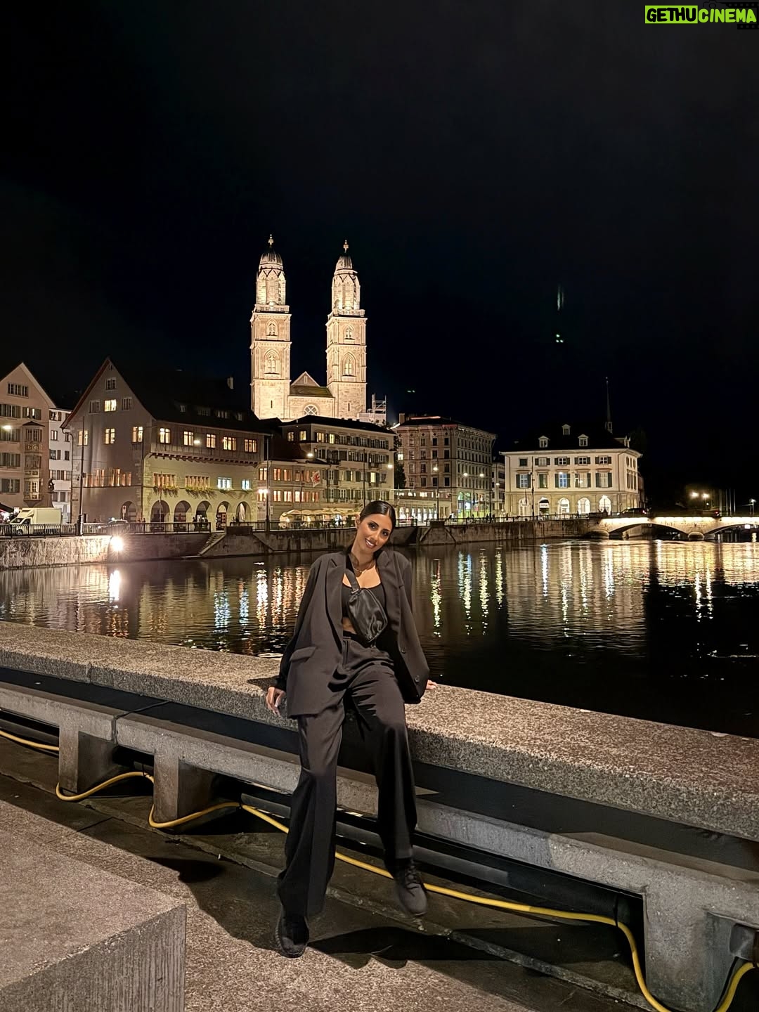 Joty Kaur - 3 Likes - 8 hours in Zurich 🇨🇭

#travel #zurich