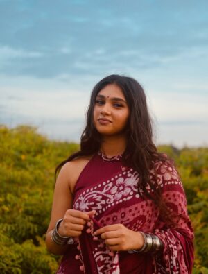 Jovika vijaykumar Instagram - 🦚🤍
@photosbyvetri__ 📸