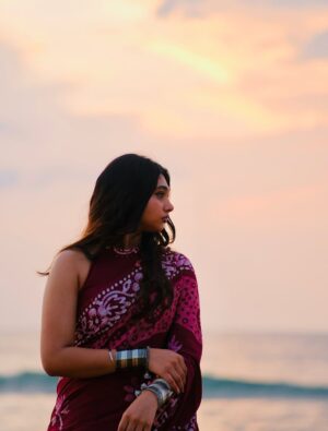Jovika vijaykumar Instagram - 🦚🤍
@photosbyvetri__ 📸