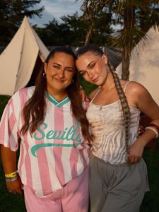 Actress Julia Beautx HD Photos and Wallpapers October 2025