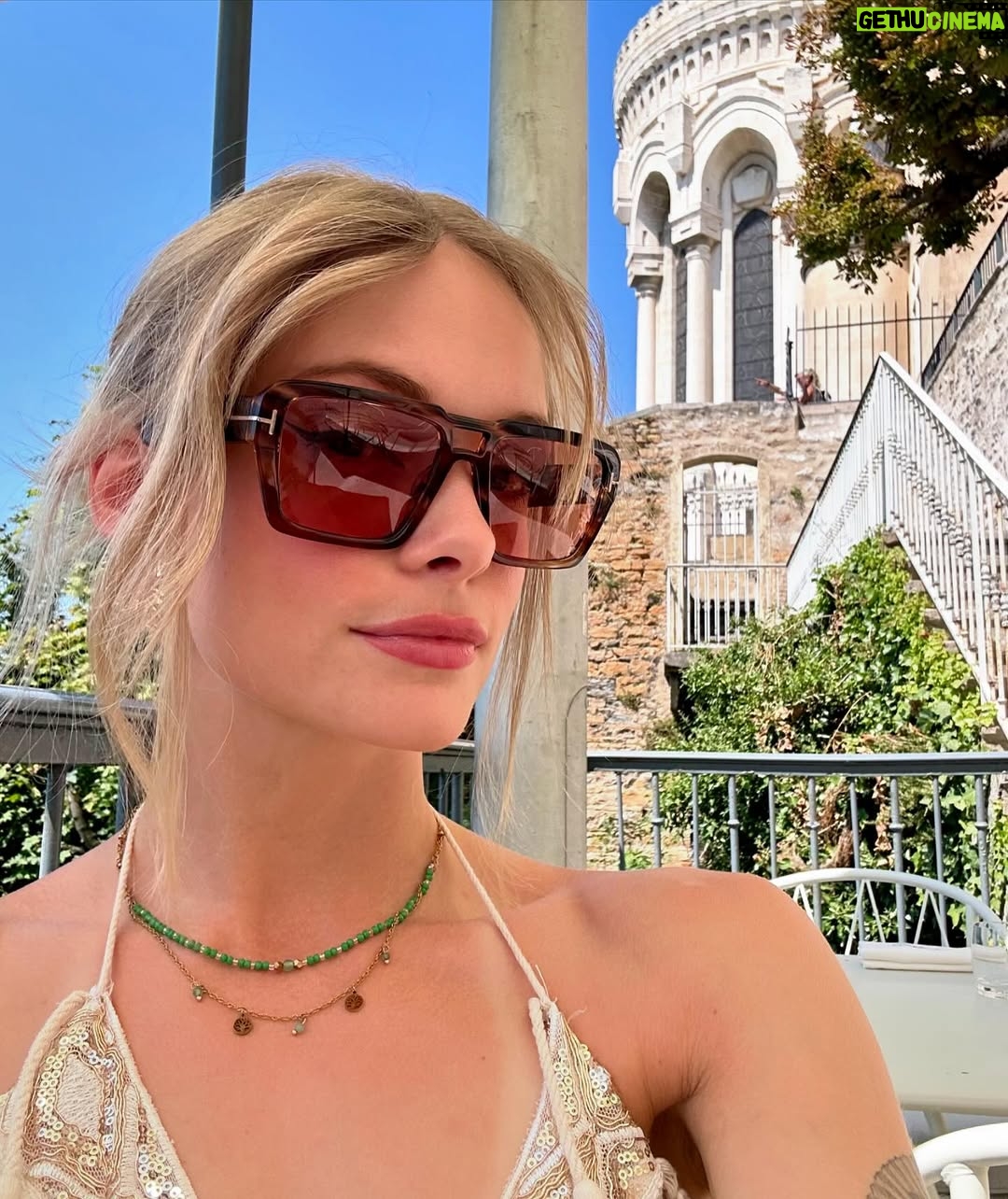Julia Crane - 537 Likes - Coucou fourvière 🥂

Miam merci @bulle_restaurant