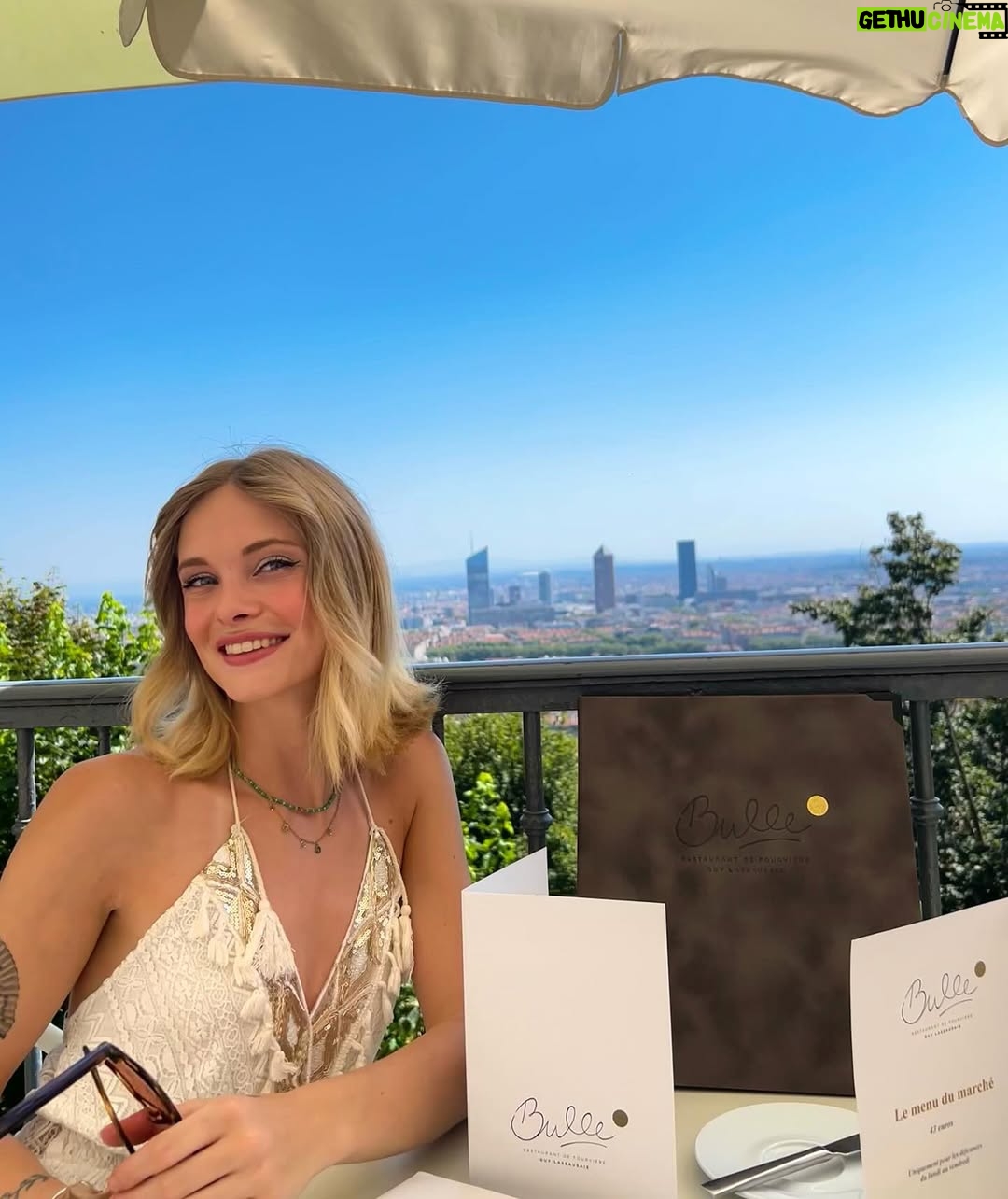 Julia Crane - 537 Likes - Coucou fourvière 🥂

Miam merci @bulle_restaurant