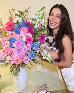 Actress Julia Gama HD Photos and Wallpapers October 2025