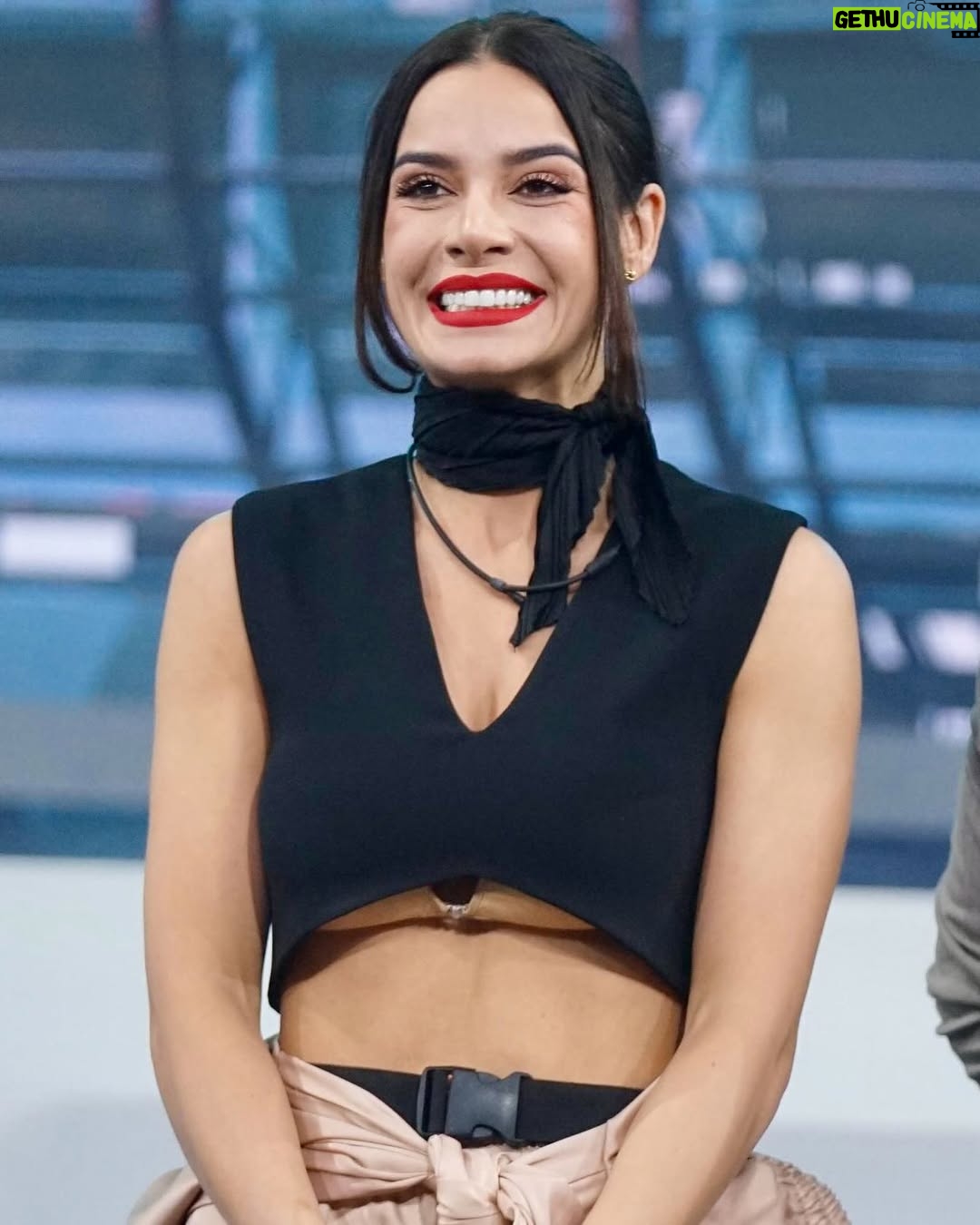 Julia Gama - 8.6K Likes - Julia salió con la cabeza en alto de La Casa 👑 🫶🏻¿Qué es lo que más extrañarás de ella? #LCDLFAllStars