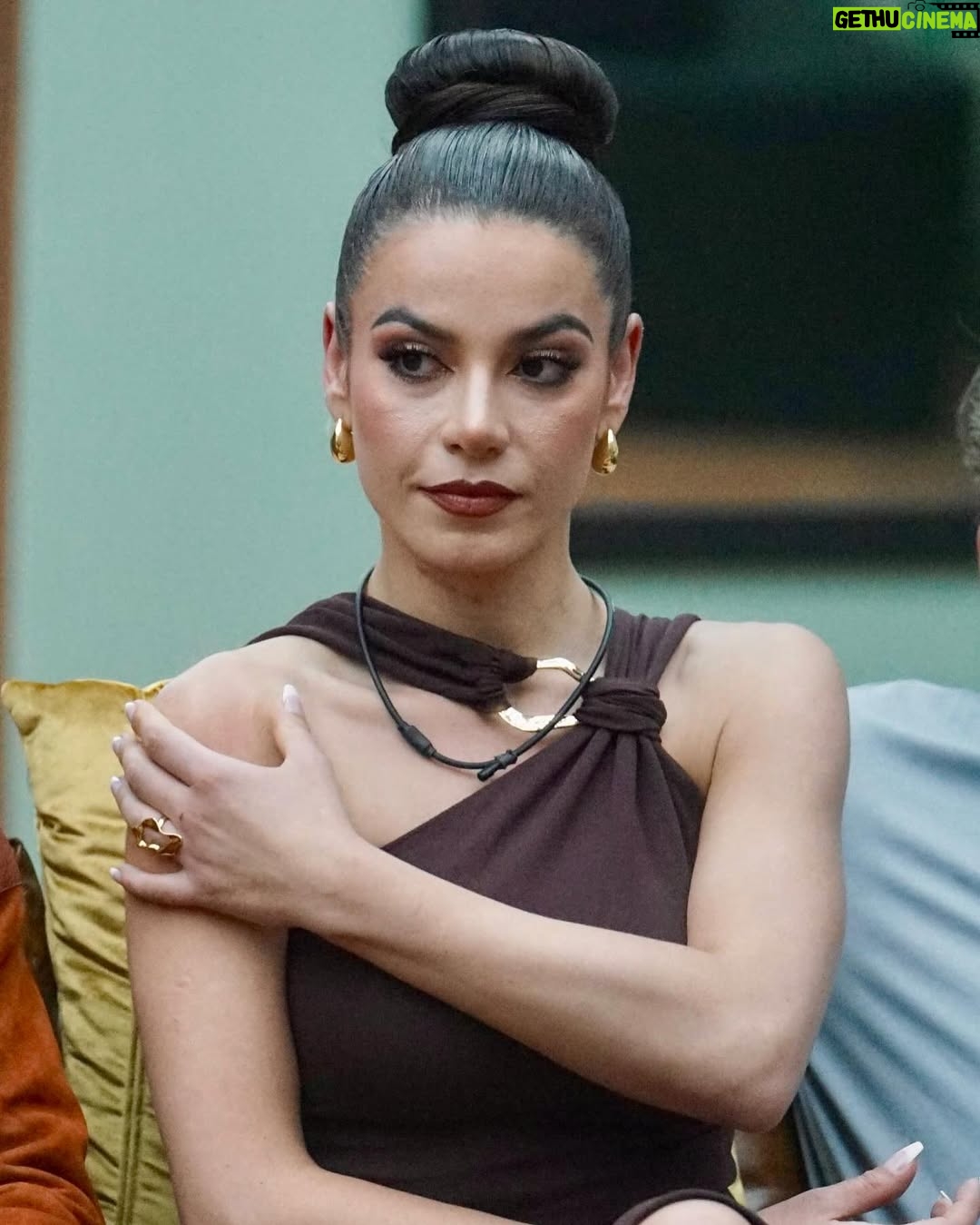 Julia Gama - 8.6K Likes - Julia salió con la cabeza en alto de La Casa 👑 🫶🏻¿Qué es lo que más extrañarás de ella? #LCDLFAllStars