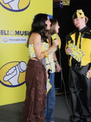Júlia Gomes Instagram - De ontem do MELI MUSIC #2 💙💛 AMEEEEEI demaaaais, foi incrível e inesquecível! @mercadolivre 💙💛💙💛💙💛💙💛⭐️⭐️⭐️⭐️⭐️⭐️⭐️⭐️