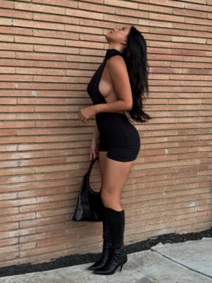 Julia Kelly Instagram - 🎱