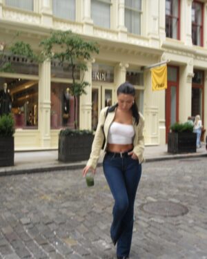 Julia Kelly Instagram - Real good jeans
