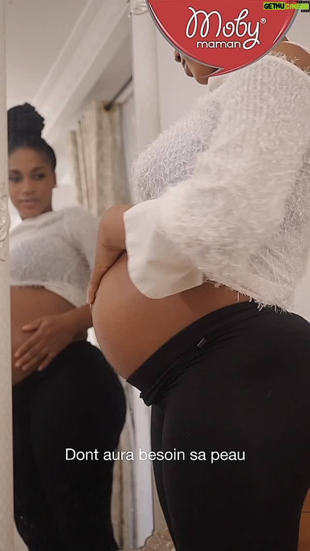 Julia Samantha Edima - 8.2K Likes - Mes douceurs, vous m’avez tant manqué …

En octobre je vous dévoile mon plus beau rendez-vous à l’aveugle 🤰🍼☺️

Quoi  de mieux que de le faire avec  le tout premier partenaire de notre bout de choux :  @moby_bebe  par les  @lab_biopharma 💧 ainsi que @mobymaman  pour prendre soin de moi dorénavant. 

Ah oui !! Je suis Maman ☺️ J’arrive toujours pas à y croire ! Tout mon monde se transforme….

Vous êtes nombreux à l’avoir suspecté je sais 😏 Et Je suis si heureuse de pouvoir enfin partager ce bonheur avec vous , après ce grand moment de silence qui , pour moi , n’était que synonyme de «  préserver » ; «  protéger » ,  car donner la vie est une aventure qui mérite toute délicatesse et vigilance . Heureusement, Dieu a fait grâce 🤍

De ce fait , laissez -moi donc vous ouvrir la porte du nouveau chapitre de ma vie ma douce compagnie 🪽

 #Mobybébé #Leslaboratoiresbiopharma #Mobymaman #pregnancyreveal #futuremaman