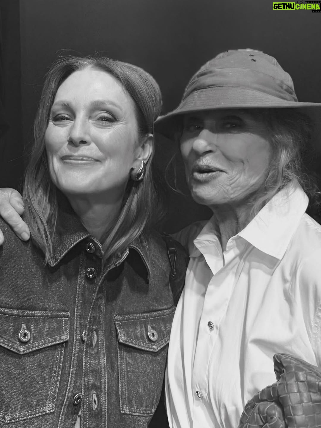 Julianne Moore - 59.9K Likes - Italy was awesome