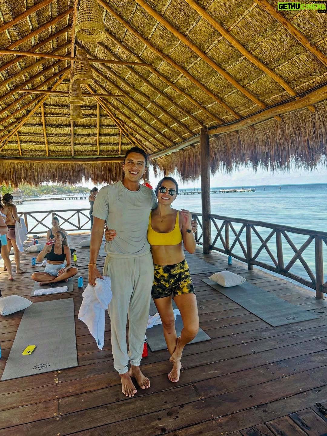 Julieta Grajales - 6K Likes - Every step you take, what ever direction you choose, is a step towards your divinity. ✨✨✨✨

What an amazing experience! at @almareislamujeres