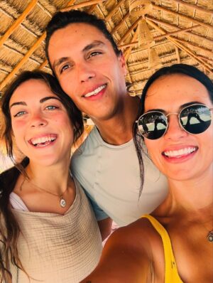 Julieta Grajales Instagram - Every step you take, what ever direction you choose, is a step towards your divinity. ✨✨✨✨
What an amazing experience! at @almareislamujeres