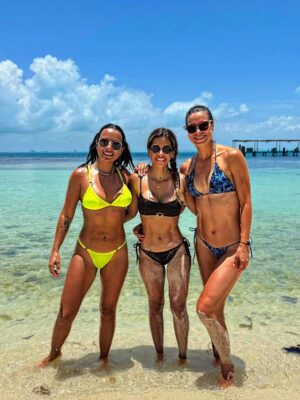 Julieta Grajales Instagram - Every step you take, what ever direction you choose, is a step towards your divinity. ✨✨✨✨
What an amazing experience! at @almareislamujeres
