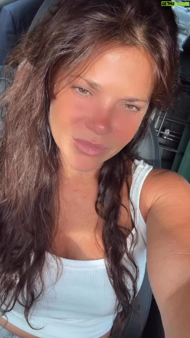Jullye Giliberti - 522 Likes - Solo es para saber si estoy sola en esto ? 

#💩 #yallegue