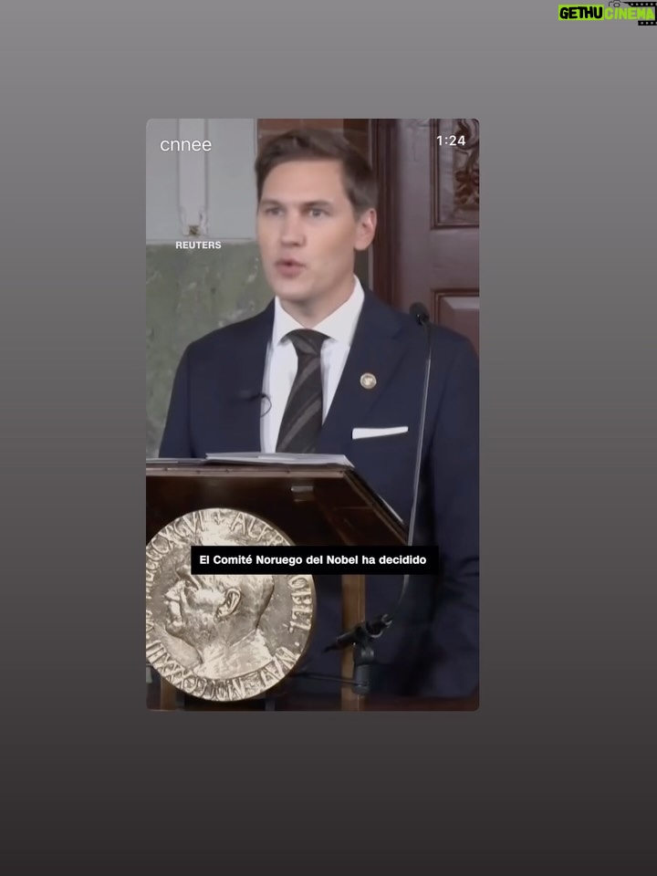 Jullye Giliberti - 315 Likes - Esto es Histórico @mariacorinamachado todos lloramos agradecemos y sentimos ese premio tanto como la paz y la democracia que deseamos para nuestro país , ha sido mucho pero todos lo sabemos saldremos de esta dictadura que tanto daño ha hecho . 
Cada esfuerzo cada marcha cada lágrima de los venezolanos ha valido la pena , esta es la muestra más grande de que nada ha sido en vano , nunca dejemos de creer . 
Hoy agradezco y pido por nuestra libertad esperando nos regresen a nuestra Venezuela.
Venezuela libre Venezuela 🇻🇪 en paz. 

#premionobeldelapaz @mariacorinamachado @cnnee @fdelrincon #TEAMOVENEZUELA