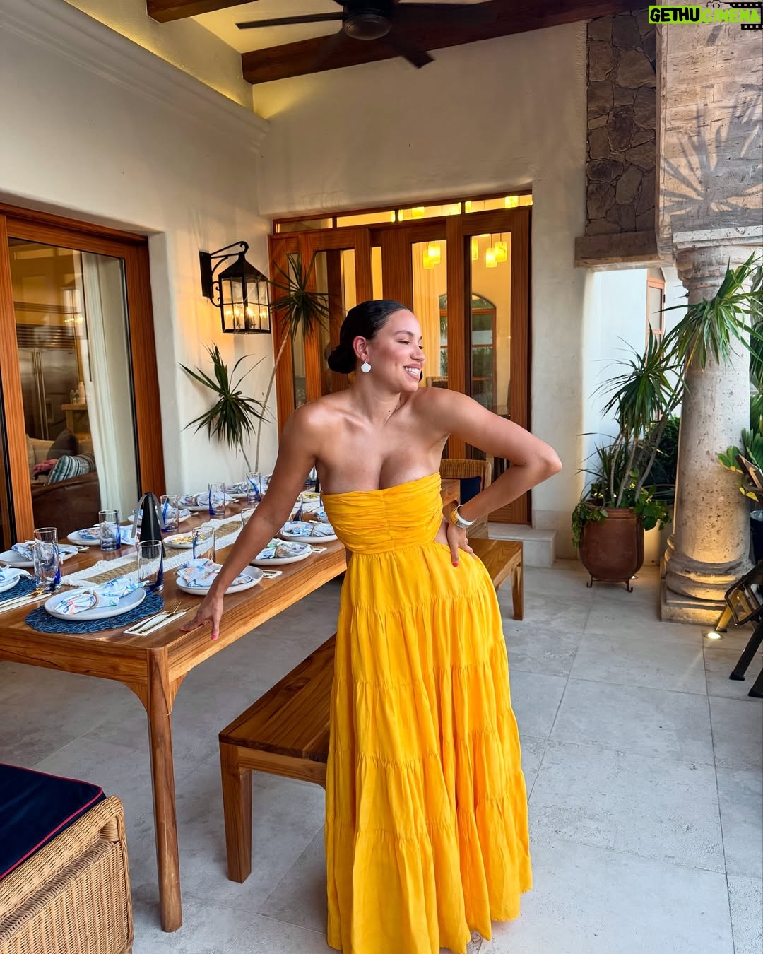 Jurnee Smollett - 140.8K Likes - Thank you all for the lovely birthday messages. I feel so loved! Thanks to @airbnb, my family and I finally made it out of the group chat and celebrated in Cabo, making unforgettable memories! They treated us to a stunning home and delicious private Chef Service for my bday dinner. 

We shared a lot of firsts as a family: 
-First time driving a golf cart ✔️
-First time trying rattlesnake tequila (with my mom) ...she was not a fan ✔️
-First time doing shots with my mother (she hated it🤪) ✔️
-First time going to the beach with my mother as adult ✔️( she hates sand and doesn’t swim haha but enjoyed herself this time)