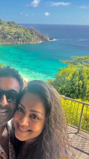 Jyothika Instagram - Another day for you and me in paradise ❤️ 
Thank u Abhishek and Lyn for this beautiful memory at Seychelles.
