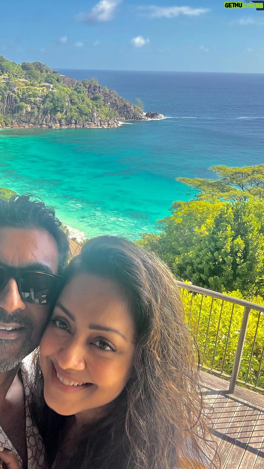 Jyothika - 2.5 Million Likes - Another day for you and me in paradise ❤️ 
Thank u Abhishek and Lyn for this beautiful memory at Seychelles.
