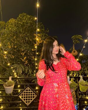Kairavi Dayal Instagram - Last picture is the cherry on the cake 🤝🏻