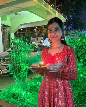 Kairavi Dayal Instagram - Last picture is the cherry on the cake 🤝🏻
