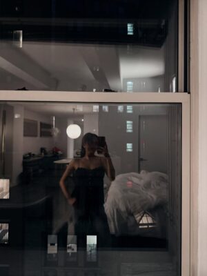 Kaity Nguyễn Instagram - Cold like Minnesota 🩵