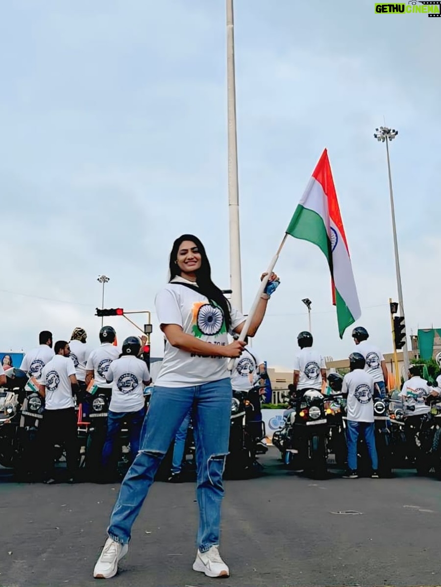Kajal Gouswami - 834 Likes - 🧡🤍💚