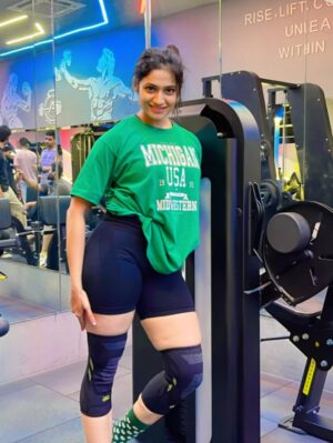 Kajal Gouswami Instagram - 💚🖤💚