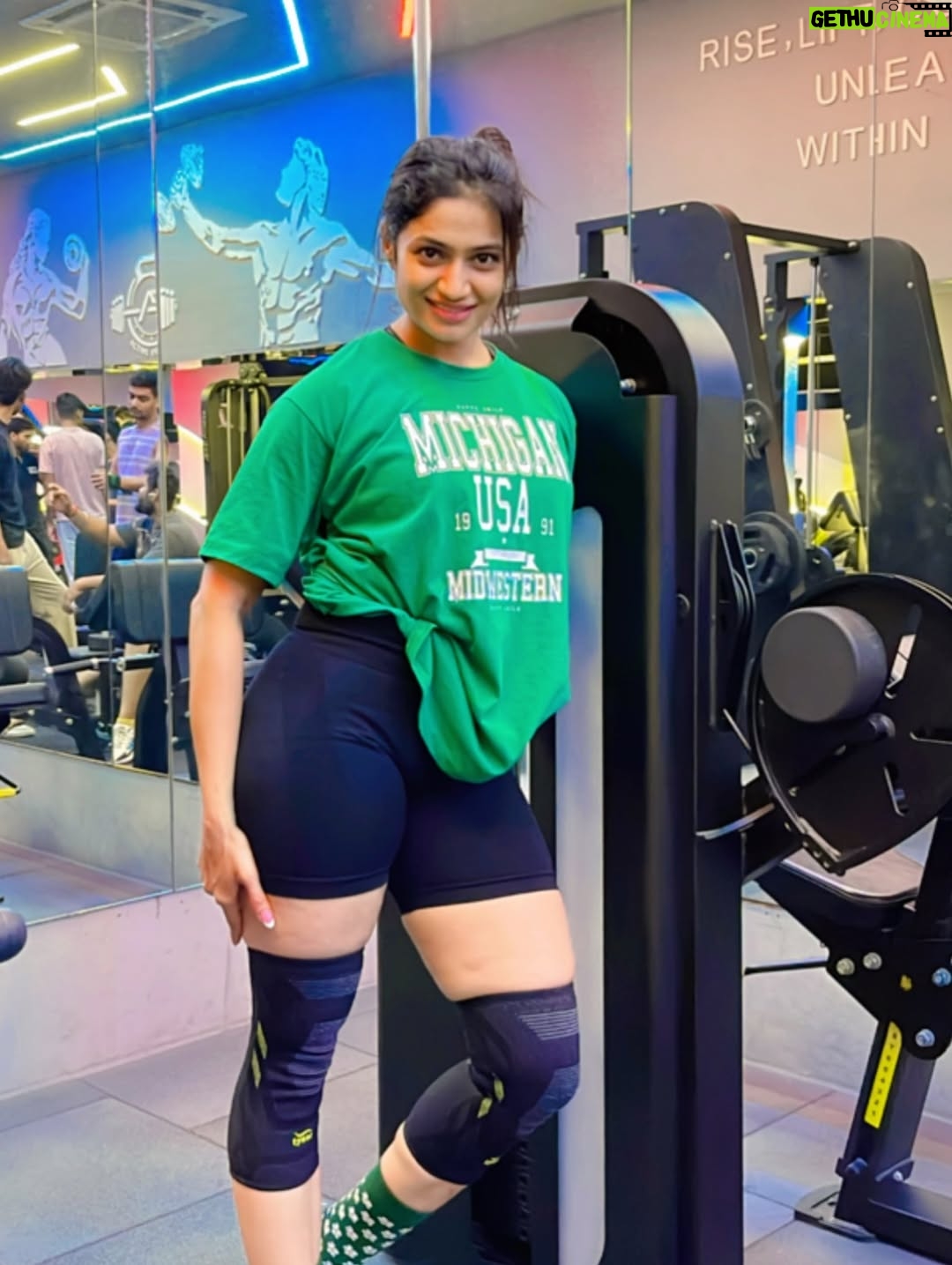 Kajal Gouswami - 789 Likes - 💚🖤💚