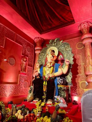 Kajalvp Instagram - These 10 days with Bappa have been nothing less then magical āØ
From pandal darshans to friendsā house darshans, and the warmest celebrations at Doll & Somyaās home where for the past 5 years Iāve never felt like a guest, only family š«¶š¼ā¤ļø
